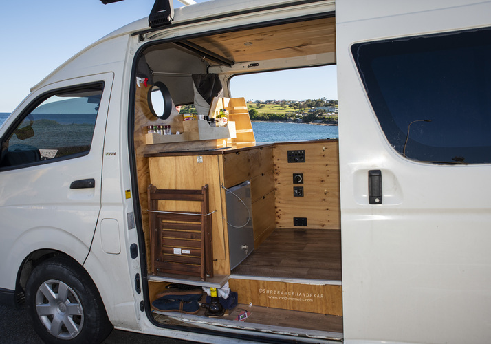 Image of a Campervan - Image 9