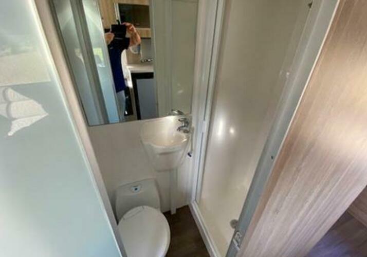 Image of a Motorhome - Image 11