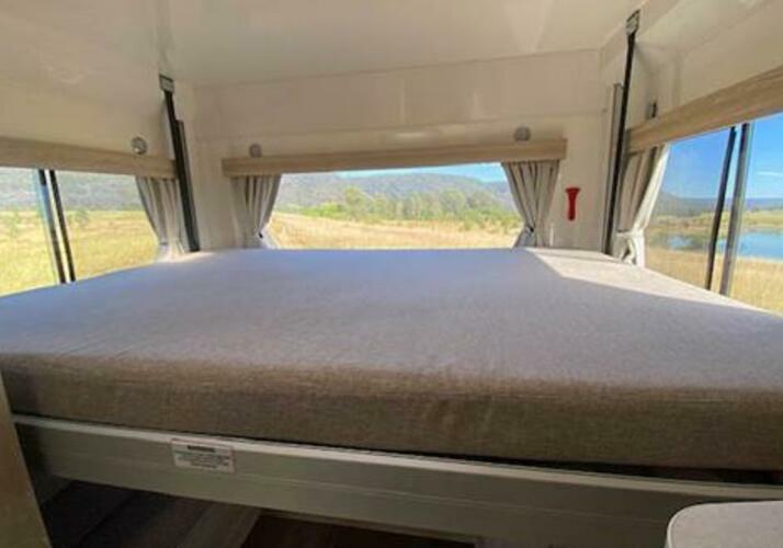 Image of a Motorhome - Image 8
