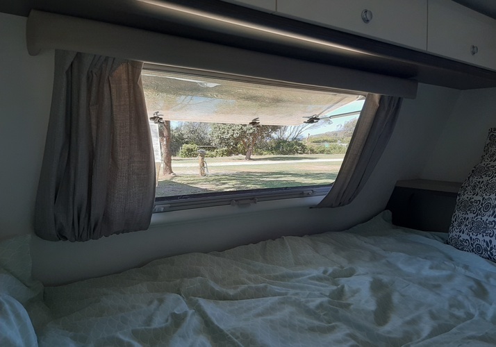 Image of a Caravan - Image 6