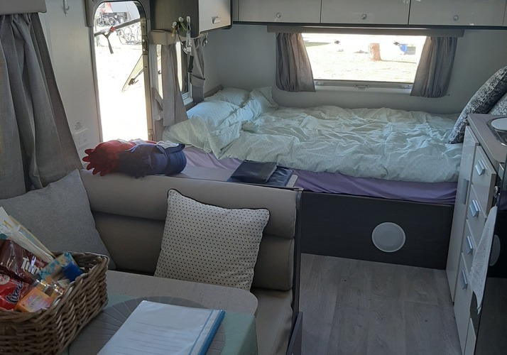 Image of a Caravan - Image 10