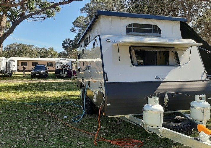 Image of a Caravan - Image 2