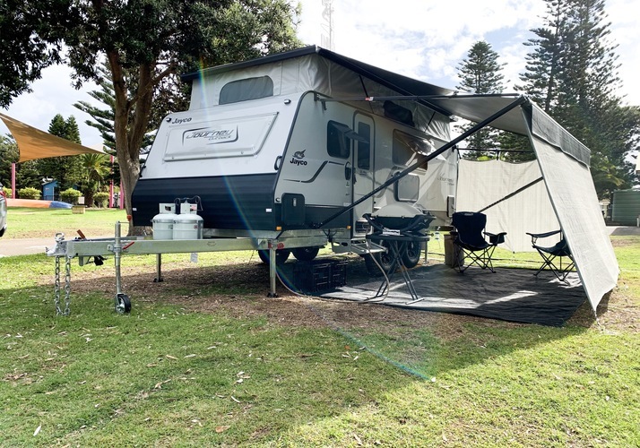 Image of a Caravan - Image 2