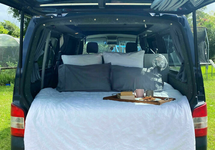 Image of a Campervan - Image 11