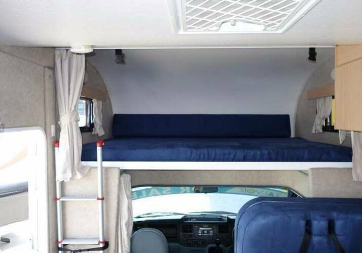 Image of a Motorhome - Image 2