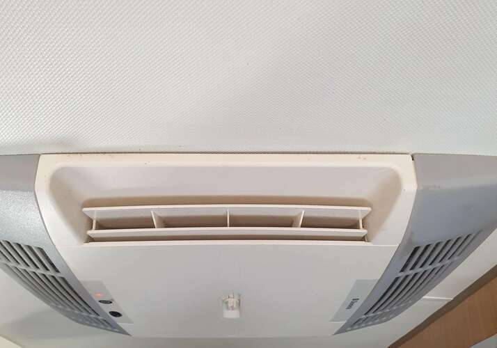 Image of a Motorhome - Image 11
