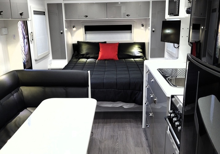 Image of a Caravan - Image 4