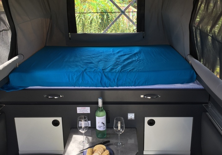 Image of a Campervan - Image 7