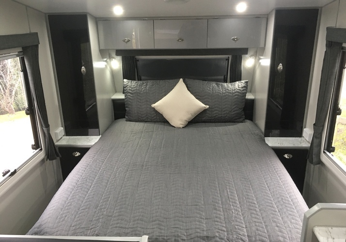 Image of a Caravan - Image 1