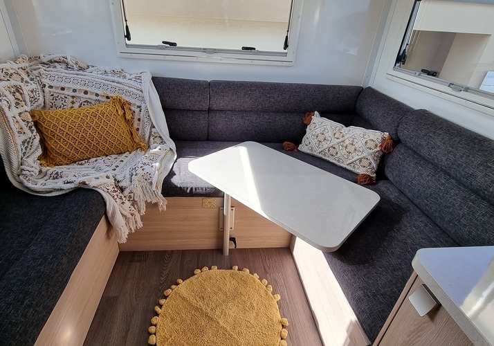 Image of a Motorhome - Image 10