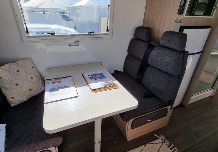 Image of a Motorhome - Image 12
