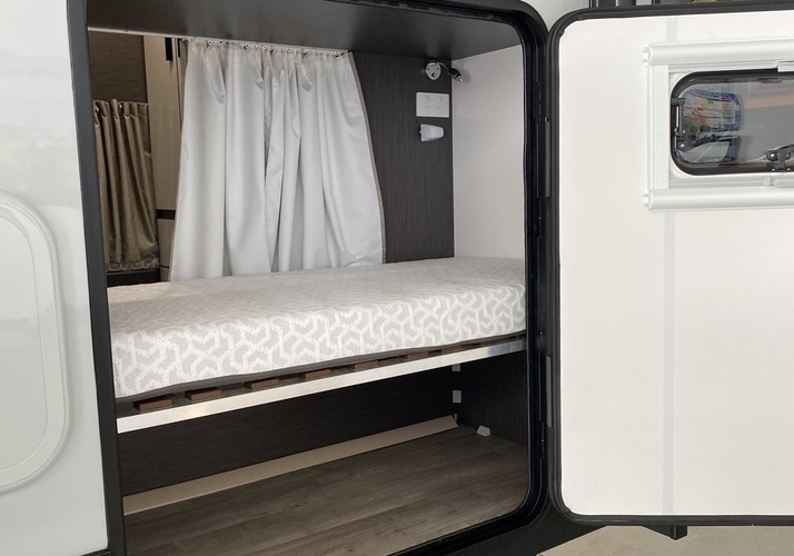 Image of a Caravan - Image 1