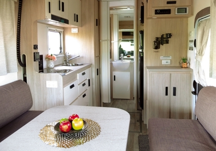 Image of a Motorhome - Image 5