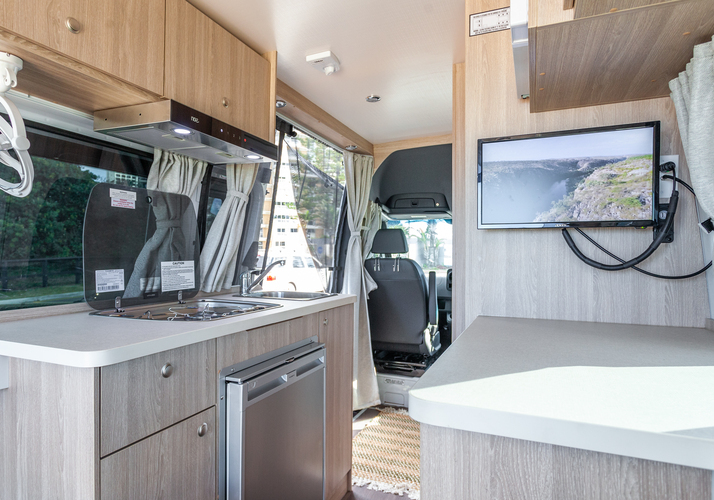 Image of a Campervan - Image 7