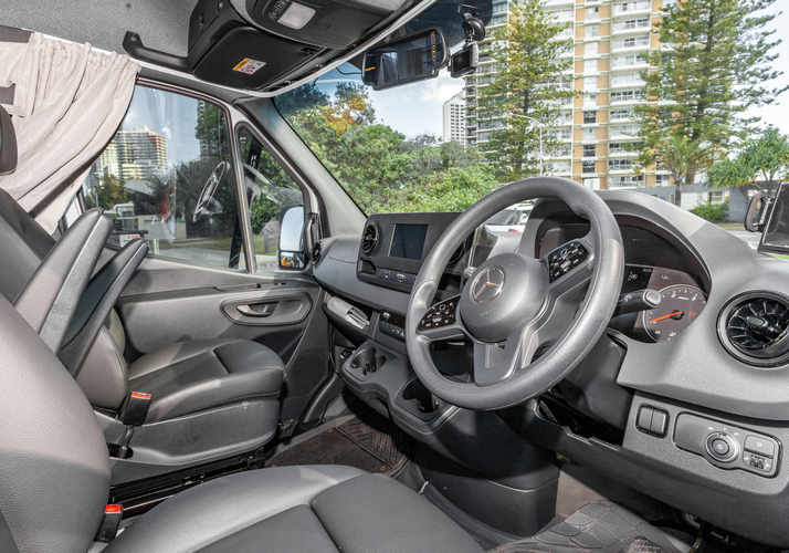 Image of a Campervan - Image 11