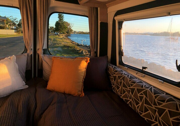 Image of a Motorhome - Image 10