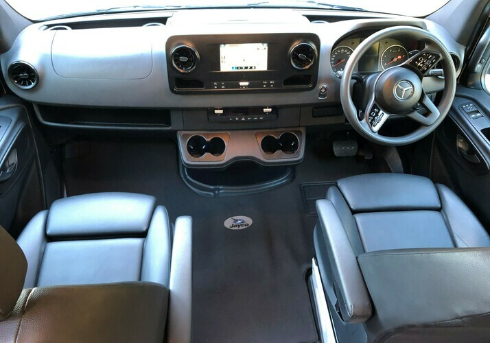 Image of a Motorhome - Image 2