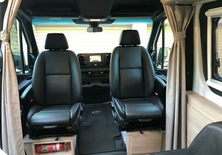 Image of a Motorhome - Image 3