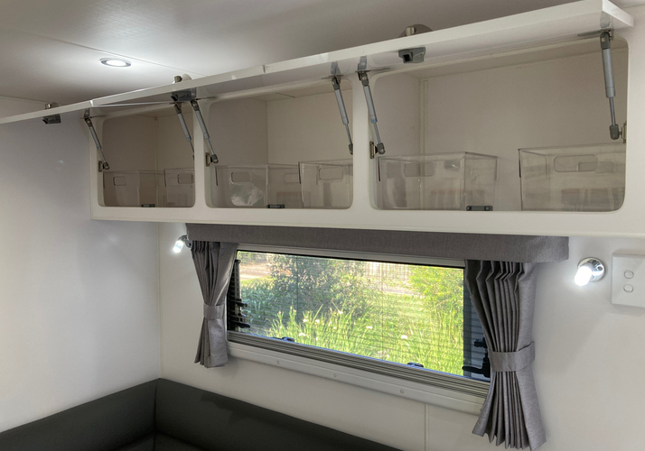 Image of a Caravan - Image 14