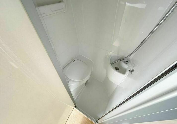 Image of a Motorhome - Image 13