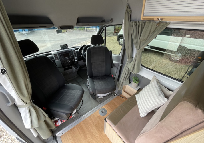 Image of a Motorhome - Image 17