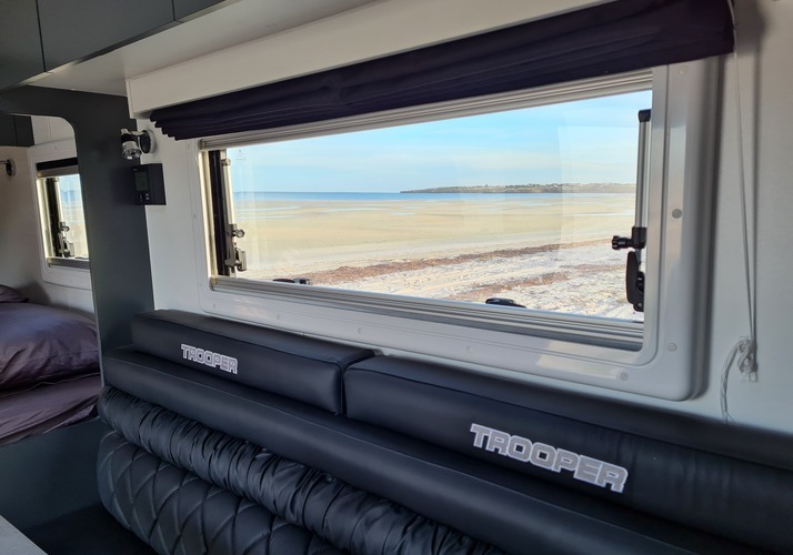 Image of a Caravan - Image 2