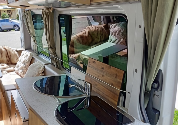 Image of a Motorhome - Image 3
