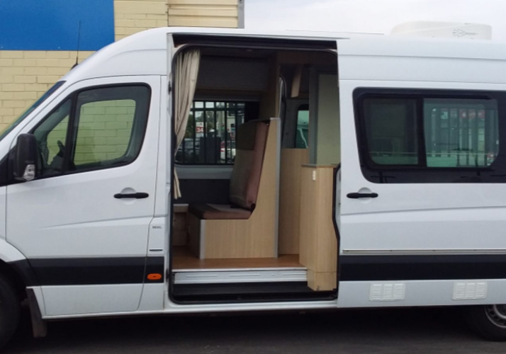 Image of a Motorhome - Image 2
