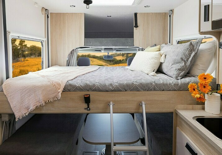 Image of a Motorhome - Image 4