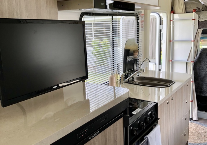 Image of a Motorhome - Image 4