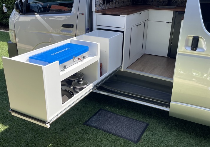 Image of a Campervan - Image 4