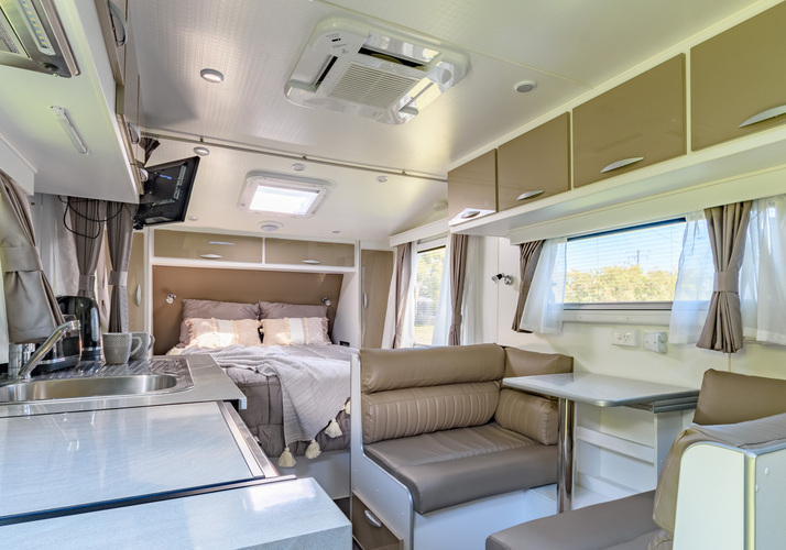Image of a Caravan - Image 5
