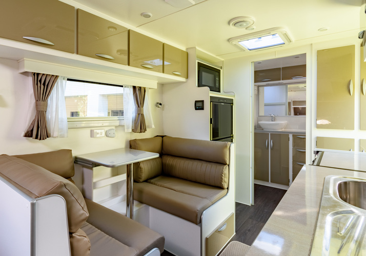 Image of a Caravan - Image 8