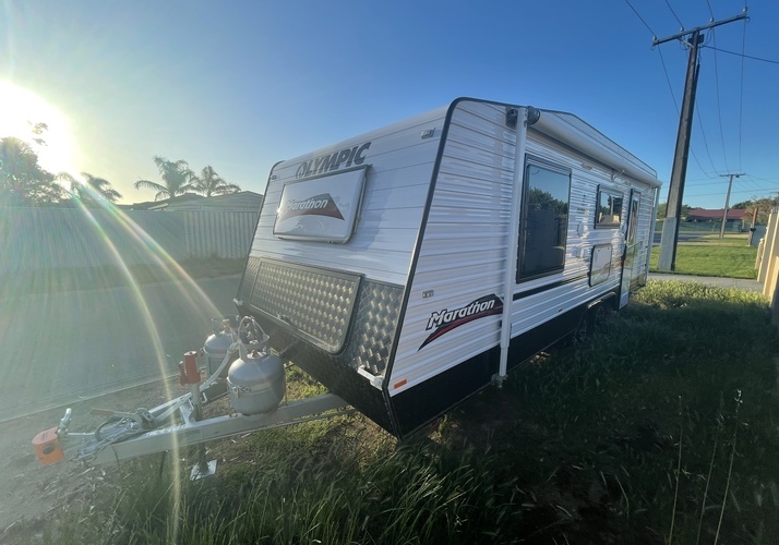 Image of a Caravan - Image 4