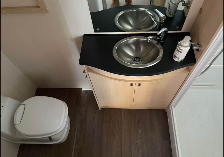 Image of a Motorhome - Image 1