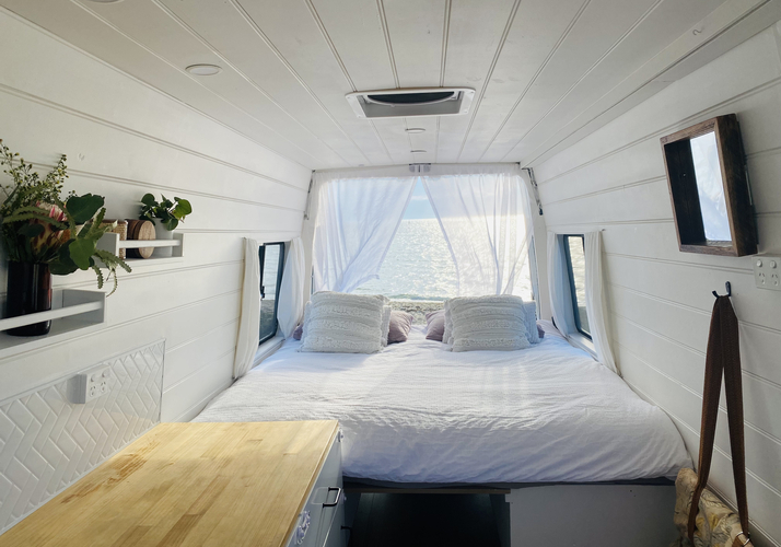 Image of a Campervan - Image 9