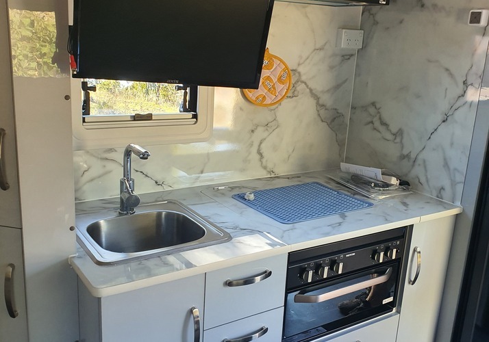 Image of a Caravan - Image 1