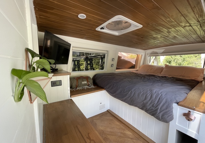 Image of a Campervan - Image 2