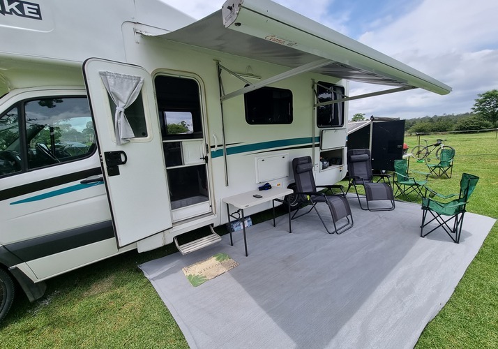 Image of a Motorhome - Image 2