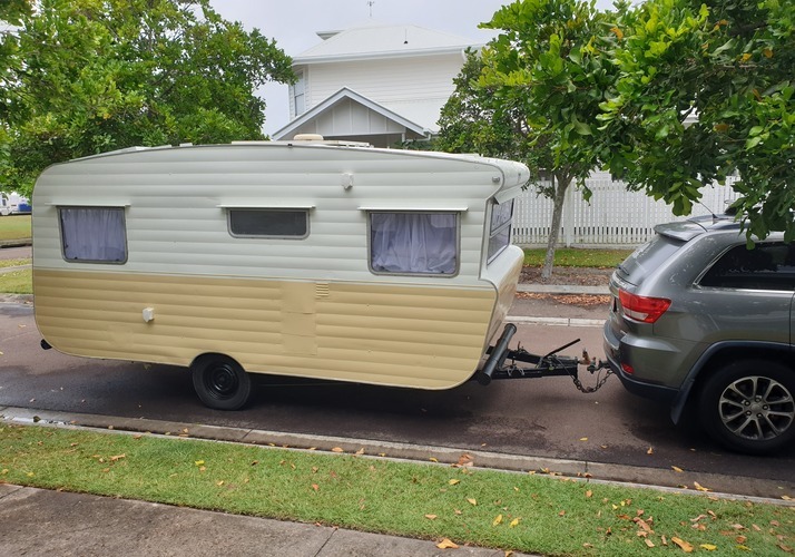 Image of a Caravan - Image 6
