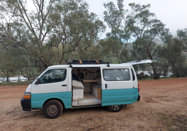 Image of a Campervan - Image 14
