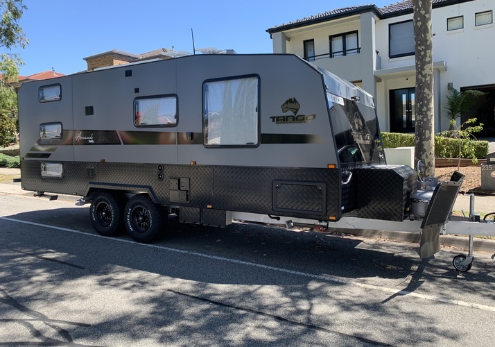 Image of a Caravan - Image 8