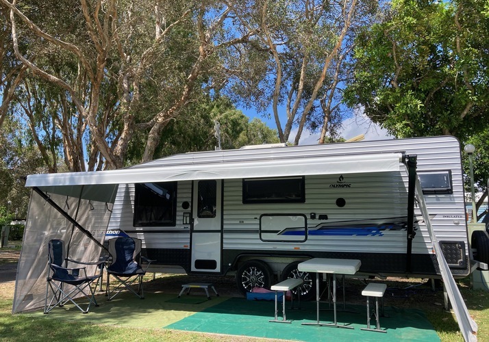 Image of a Caravan - Image 17