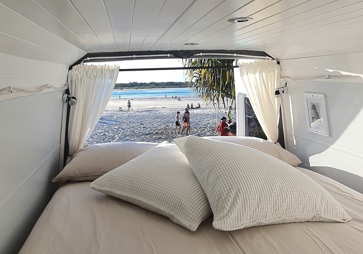 Image of a Campervan - Image 16