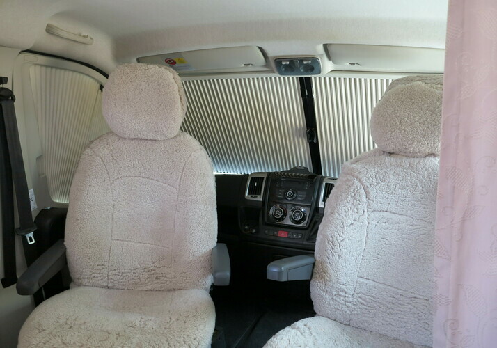 Image of a Motorhome - Image 6