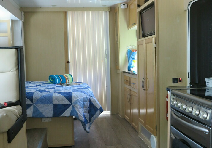 Image of a Motorhome - Image 12