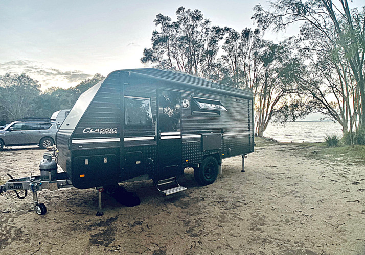 Image of a Caravan - Image 11