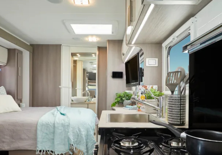 Image of a Motorhome - Image 6