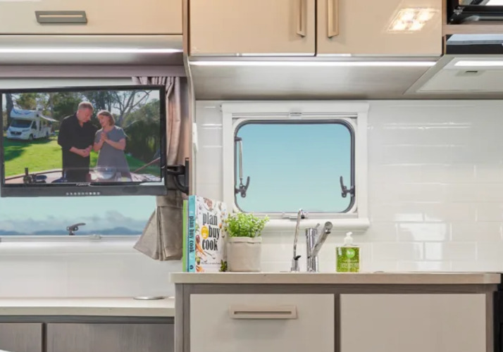 Image of a Motorhome - Image 7