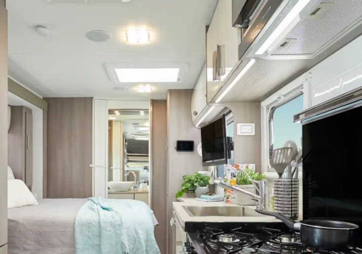 Image of a Motorhome - Image 11